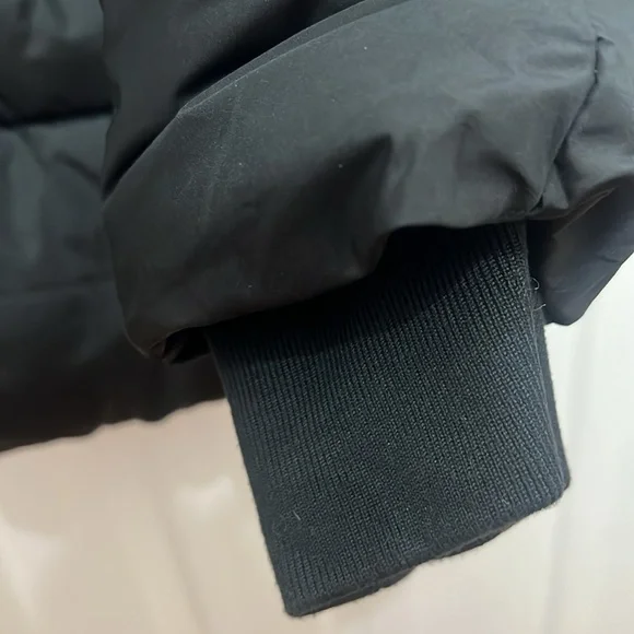 J Crew Signature Puffer Coat - NWOT - Picture 4 of 8